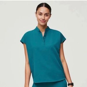 Figs Pacific Blue Rafaela Scrub Top
